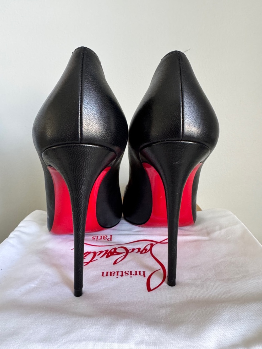 Christian Louboutin Black Leather Pointed-Toe Stiletto Pumps with Red Sole - Picture 7 of 8